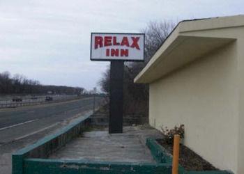 Relax Inn North Babylon Bagian luar foto